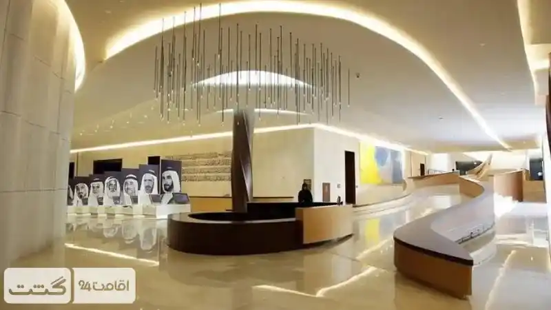 نمایی از نمایشگاه 1 که شامل گالری بزرگ تصاویر بنیانگذاران امارات است|خرید بلیط موزه الاتحاد دبی