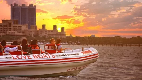 تصویری از بلیط قایق عشق دبی