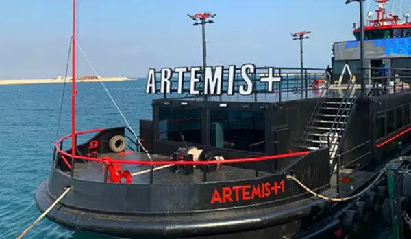 تصویری از کشتی تفریحی آرتمیس پلاس کیش