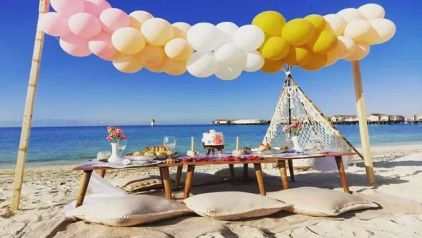 تصویری از پکیج سورپرایز ساحلی کیش