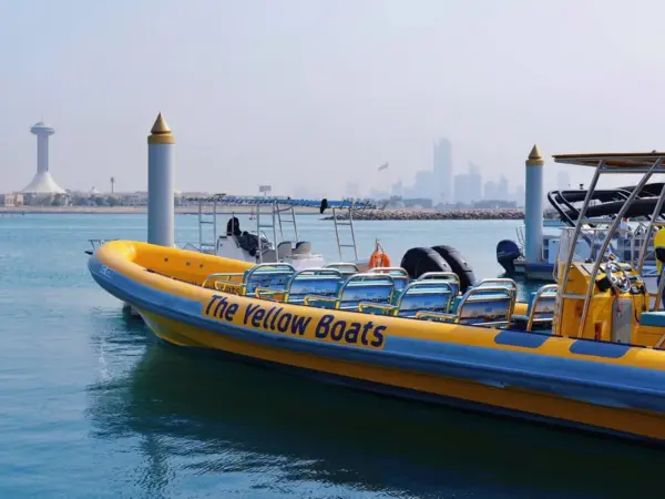 تصویری از تور قایق زرد ابوظبی